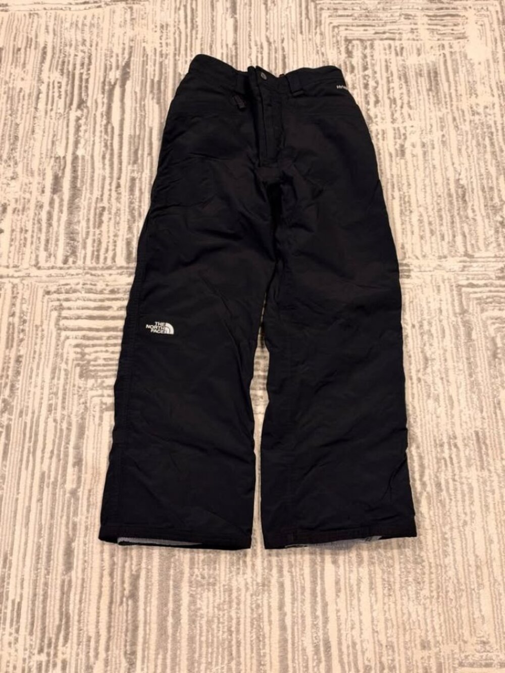 The North Face kids youth large Black waterproof Hyvent snow pants Unisex